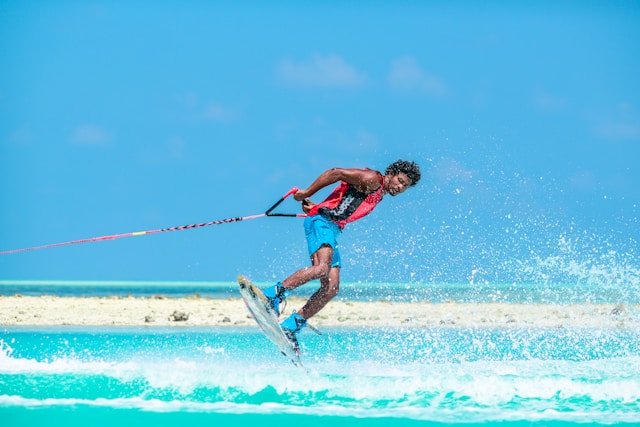 Êtes-vous prêt à plonger dans l’aventure des sports nautiques aux îles Fidji ?