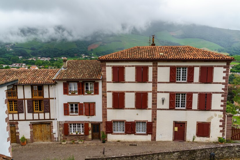 Le style des maisons basques : entre tradition et modernité