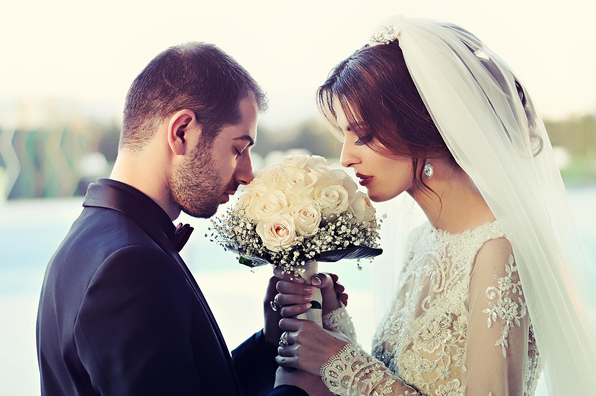 Pourquoi les souvenirs en mouvement séduisent de plus en plus de couples